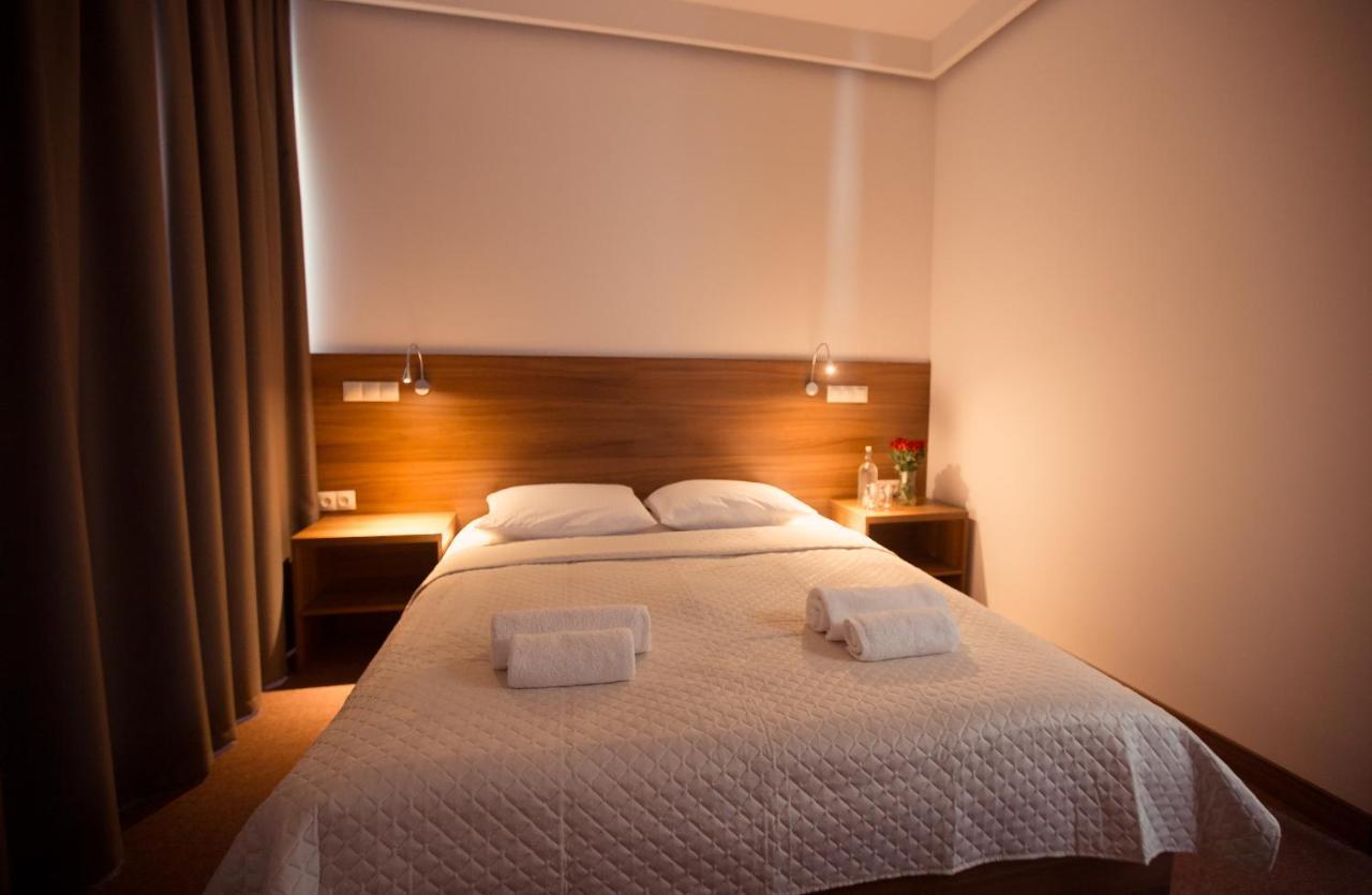 Hotel Rubin Stara Blotnica Esterno foto