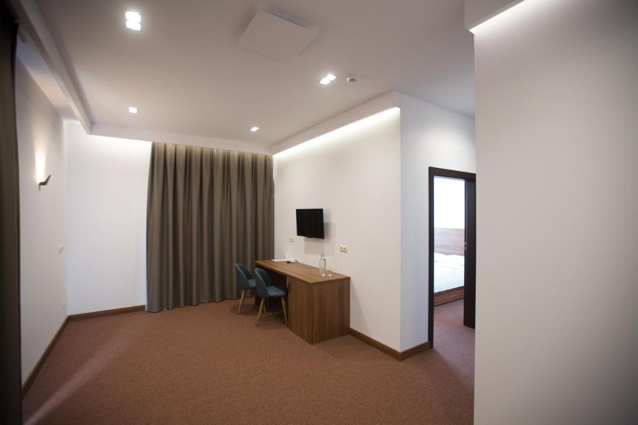Hotel Rubin Stara Blotnica Esterno foto