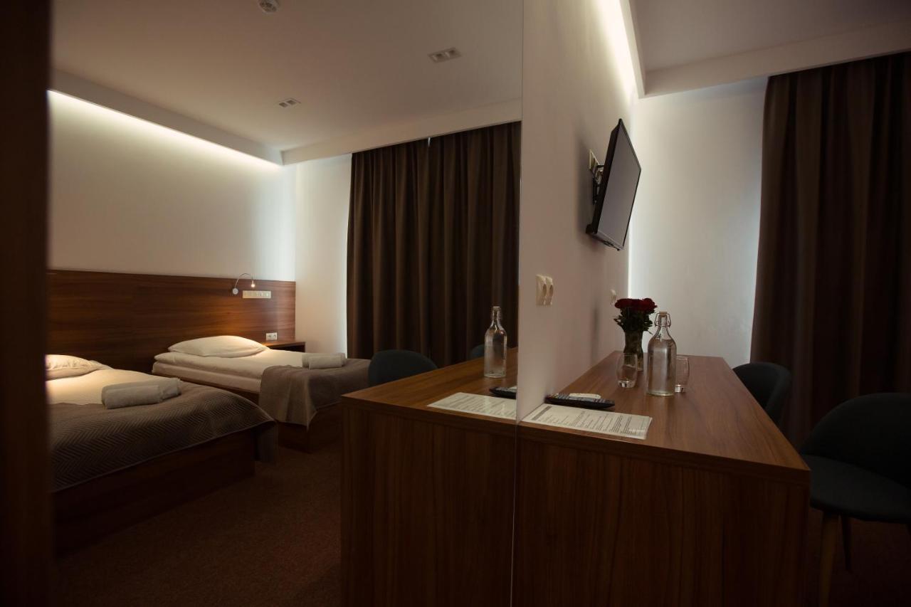 Hotel Rubin Stara Blotnica Esterno foto