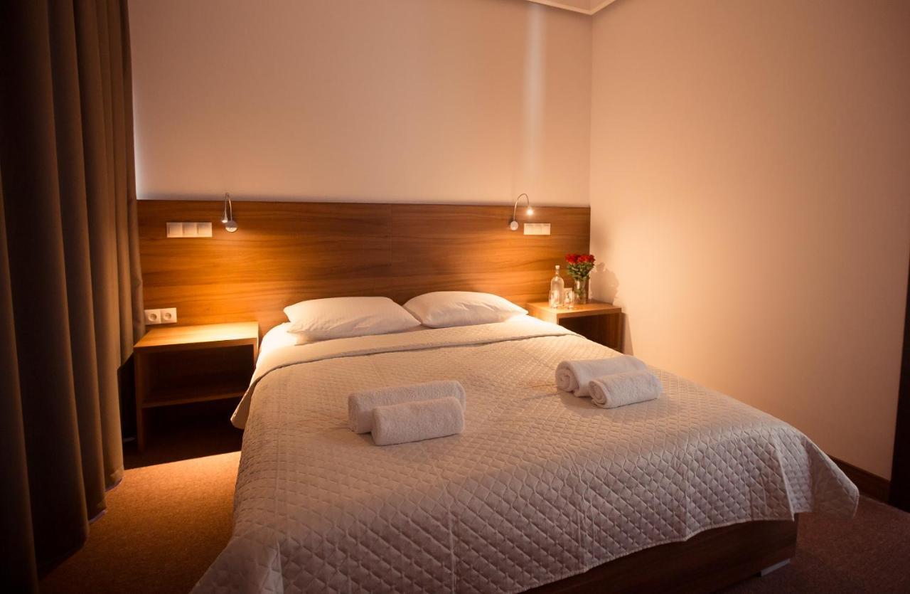 Hotel Rubin Stara Blotnica Esterno foto